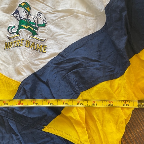 APEX ONE Windbreaker NOTRE DAME FIGHTING IRISH UNIVERSITY  size  Medium  unisex - Picture 6 of 16